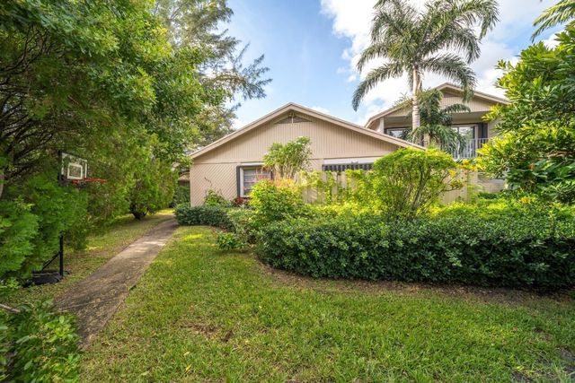 2259 Nova Village Drive, Davie, FL 33317