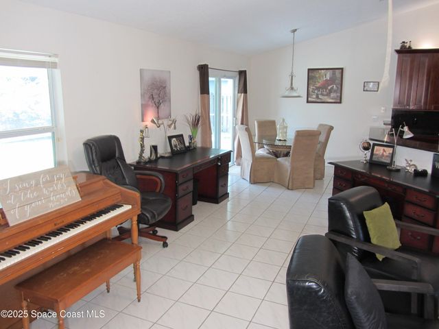 1422 Kaslo Circle NW, Palm Bay, FL 32907