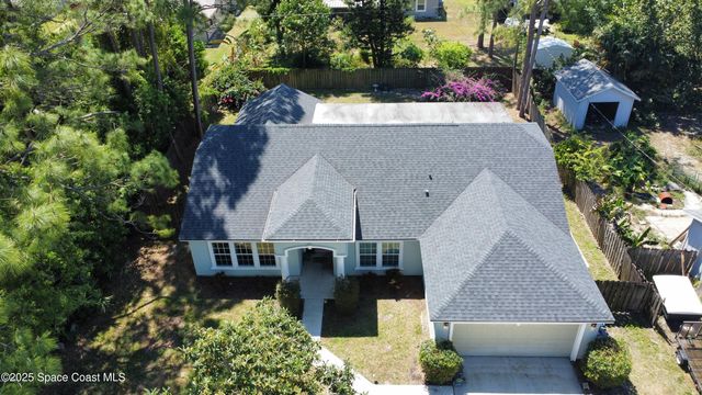 1422 Kaslo Circle NW, Palm Bay, FL 32907