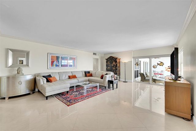 111 N Pompano Beach Boulevard PH3, Pompano Beach, FL 33062