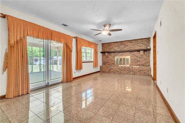 9082 Chestnut Lake Drive, Jonesboro, GA 30236