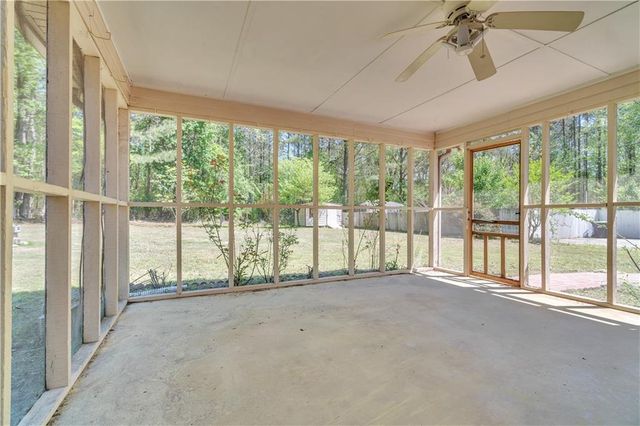9082 Chestnut Lake Drive, Jonesboro, GA 30236