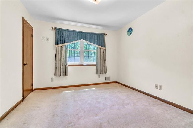 9082 Chestnut Lake Drive, Jonesboro, GA 30236