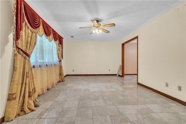 9082 Chestnut Lake Drive, Jonesboro, GA 30236