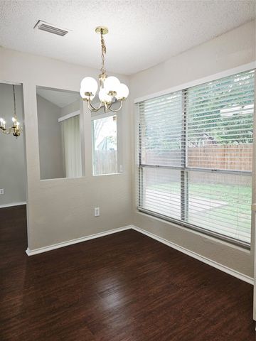 3921 Huckleberry Drive, Fort Worth, TX 76137