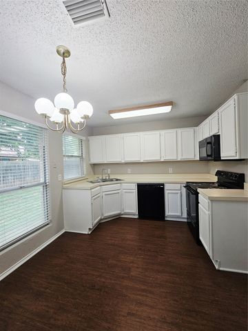 3921 Huckleberry Drive, Fort Worth, TX 76137