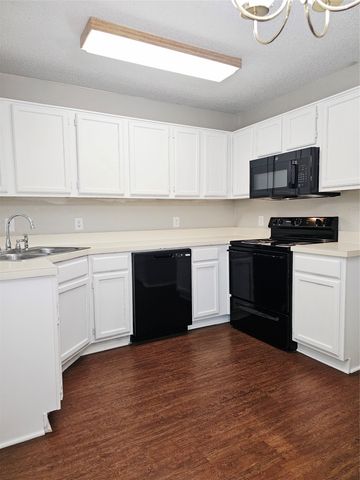 3921 Huckleberry Drive, Fort Worth, TX 76137