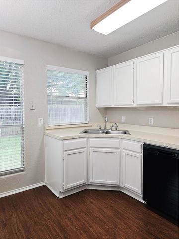 3921 Huckleberry Drive, Fort Worth, TX 76137