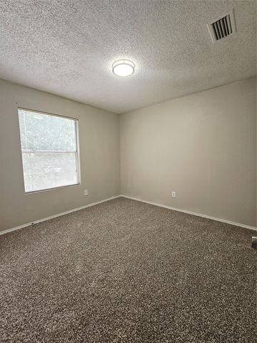 3921 Huckleberry Drive, Fort Worth, TX 76137