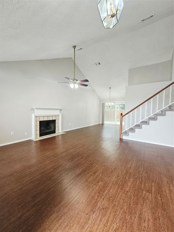 3921 Huckleberry Drive, Fort Worth, TX 76137