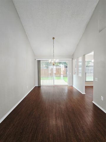 3921 Huckleberry Drive, Fort Worth, TX 76137