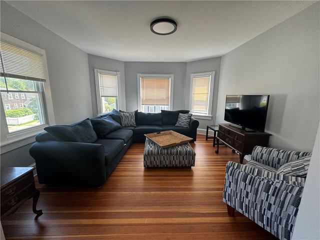 60 Berkeley Avenue 2, Newport, RI 02840