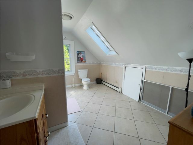 60 Berkeley Avenue 2, Newport, RI 02840