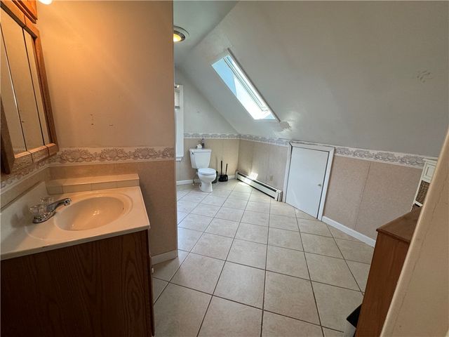 60 Berkeley Avenue 2, Newport, RI 02840