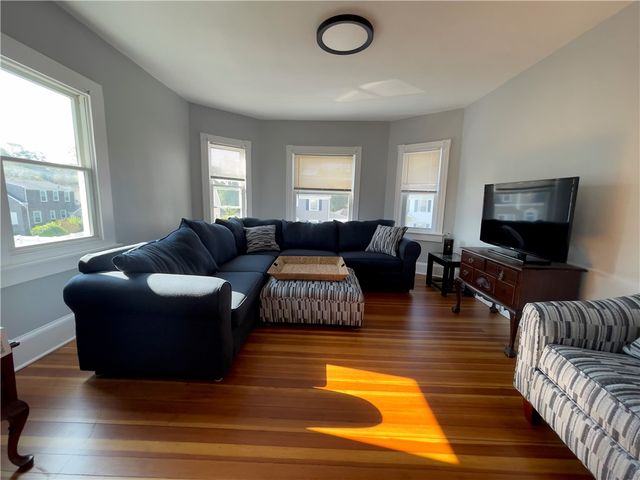 60 Berkeley Avenue 2, Newport, RI 02840