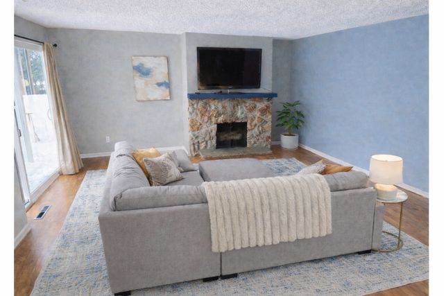 708 Heritage Way, Farmington, MN 55024