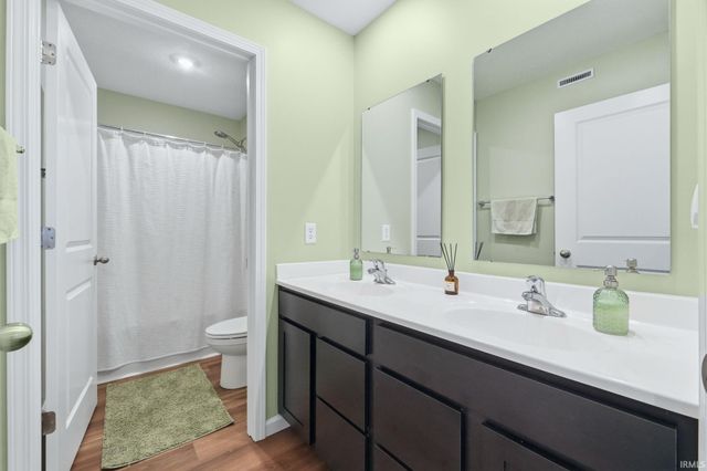 5206 Bing Pass, New Haven, IN 46774