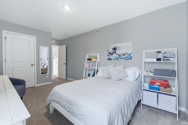 5206 Bing Pass, New Haven, IN 46774