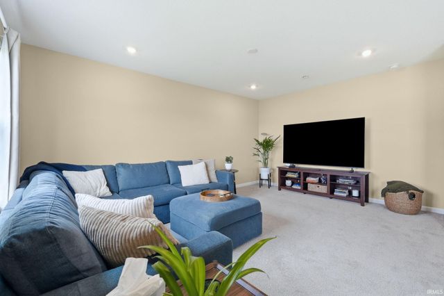 5206 Bing Pass, New Haven, IN 46774