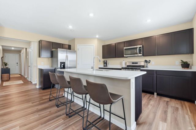 5206 Bing Pass, New Haven, IN 46774