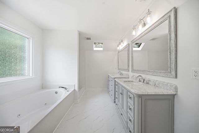1440 Shade Tree Way, Alpharetta, GA 30009