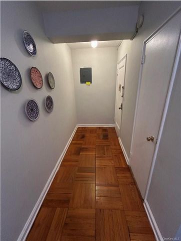 230 Pelham Road 2K, New Rochelle, NY 10805