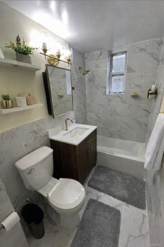 230 Pelham Road 2K, New Rochelle, NY 10805