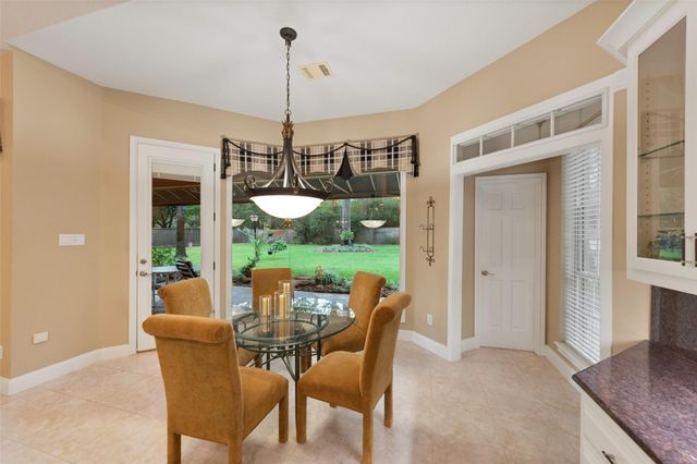 1722 Chestnut Grove Lane, Kingwood, TX 77345