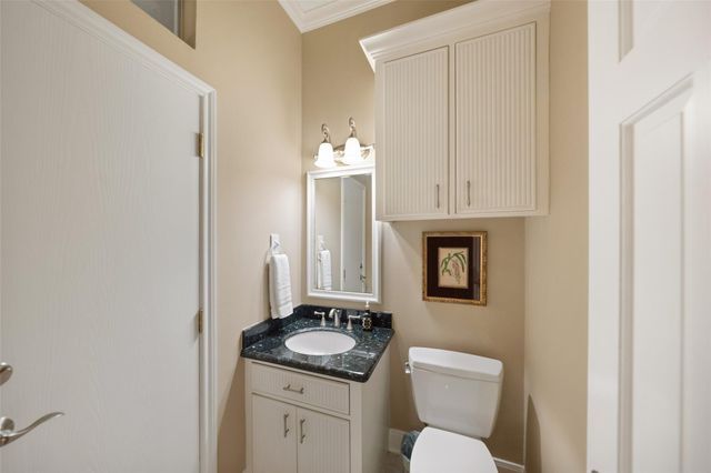 1722 Chestnut Grove Lane, Kingwood, TX 77345