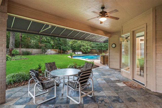 1722 Chestnut Grove Lane, Kingwood, TX 77345