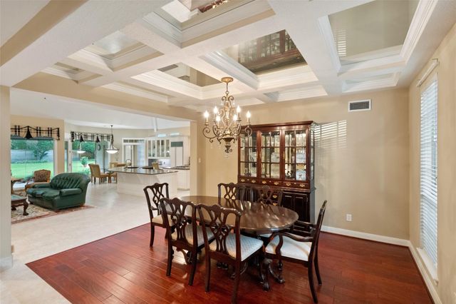 1722 Chestnut Grove Lane, Kingwood, TX 77345