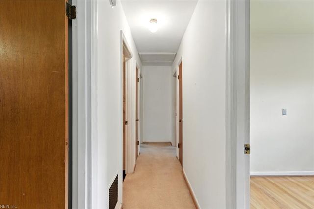 212 Caisson XING, Hampton, VA 23669