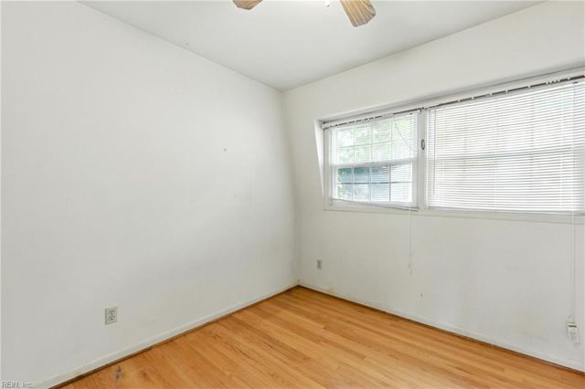 212 Caisson XING, Hampton, VA 23669