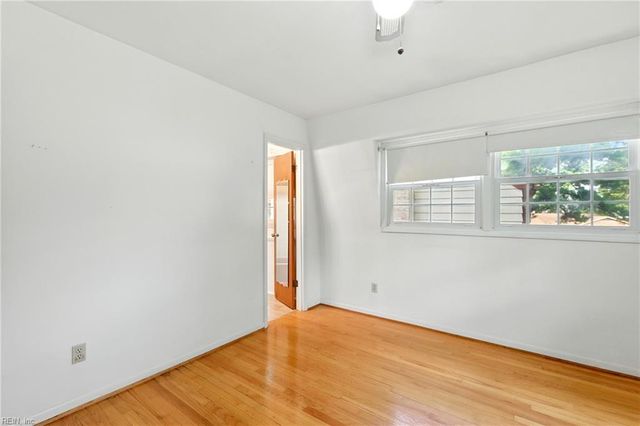 212 Caisson XING, Hampton, VA 23669