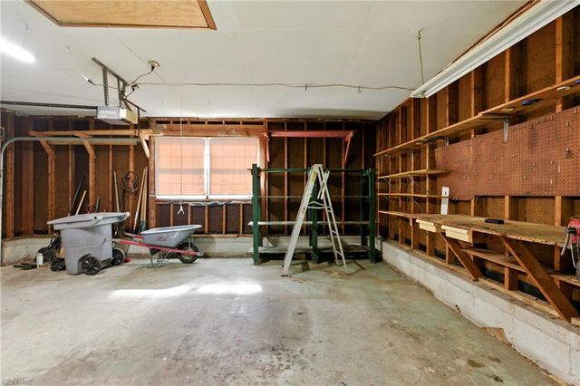 212 Caisson XING, Hampton, VA 23669