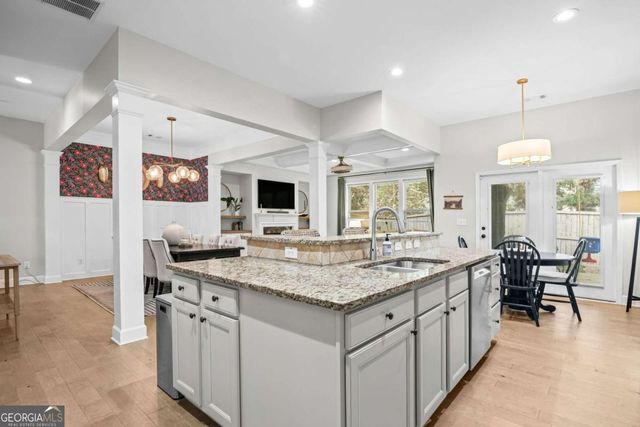 5578 High Point Road, Atlanta, GA 30342