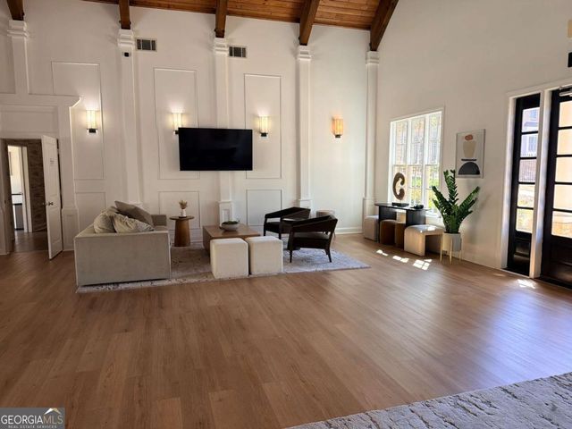 5578 High Point Road, Atlanta, GA 30342