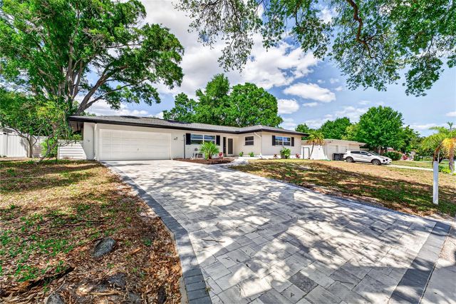 2141 INDIAN AVENUE S, Belleair Bluffs, FL 33770