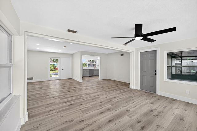 2141 INDIAN AVENUE S, Belleair Bluffs, FL 33770