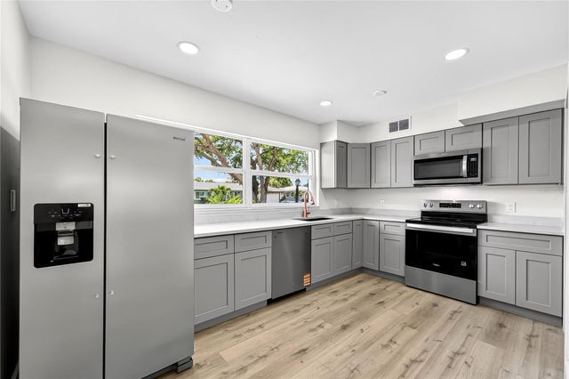 2141 INDIAN AVENUE S, Belleair Bluffs, FL 33770