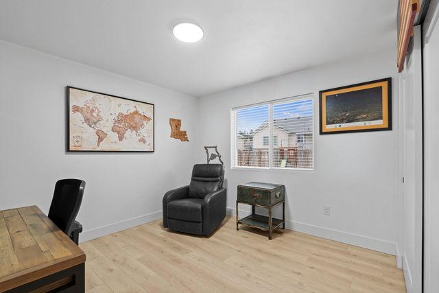 18608 E Lindsay Ln, Greenacres, WA 99016