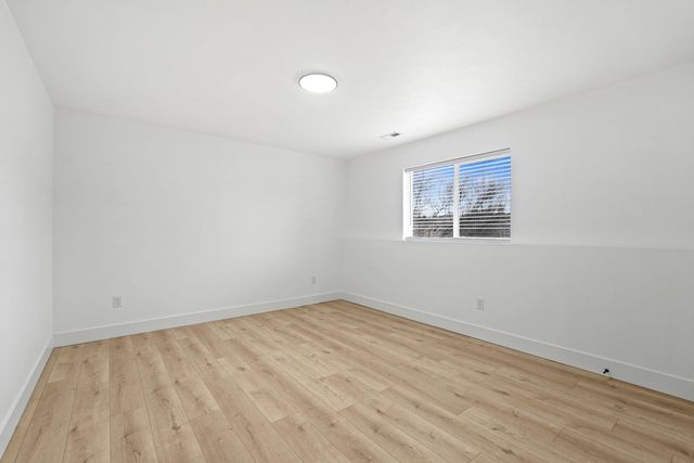 18608 E Lindsay Ln, Greenacres, WA 99016