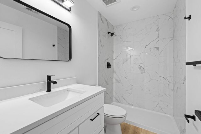 18608 E Lindsay Ln, Greenacres, WA 99016