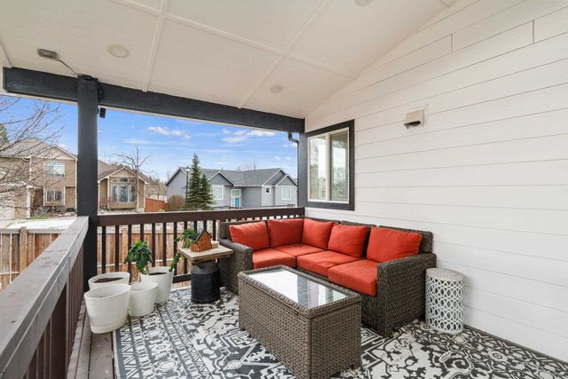 18608 E Lindsay Ln, Greenacres, WA 99016