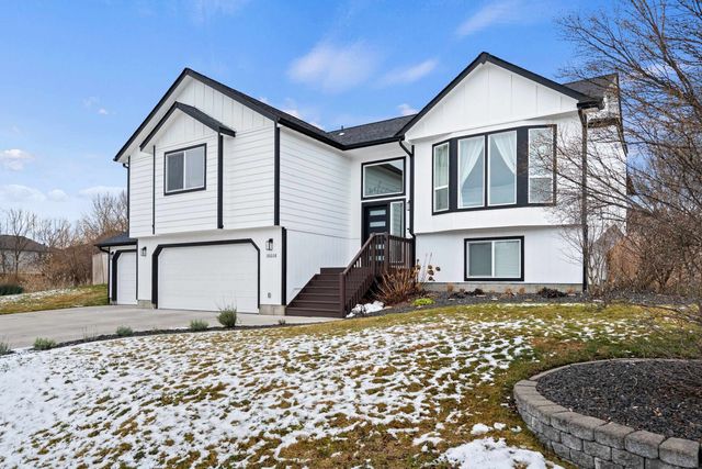 18608 E Lindsay Ln, Greenacres, WA 99016