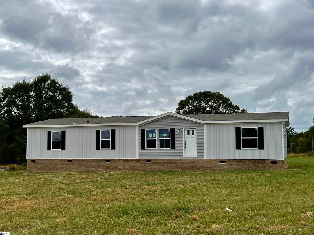 477 Island Creek Road, Cowpens, SC 29330