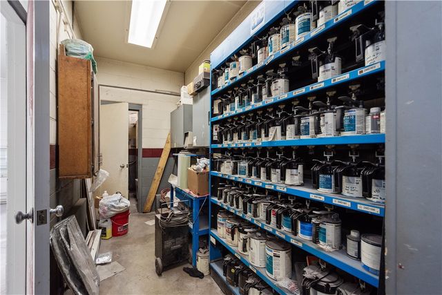 306 Maple Creek, Charleroi Boro, PA 15022