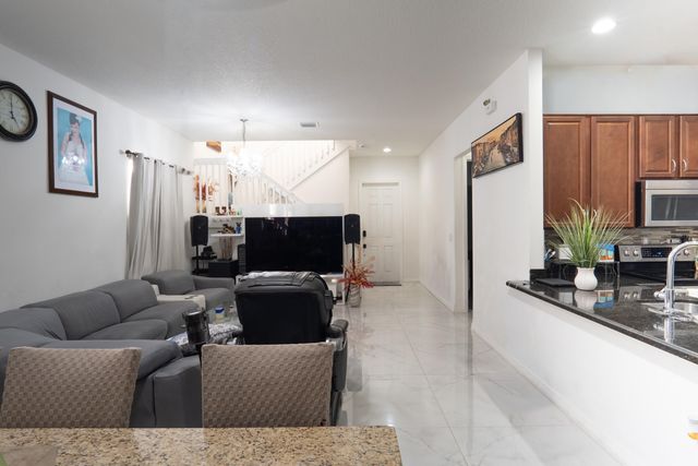 3573 SW 92nd Avenue, Miramar, FL 33025