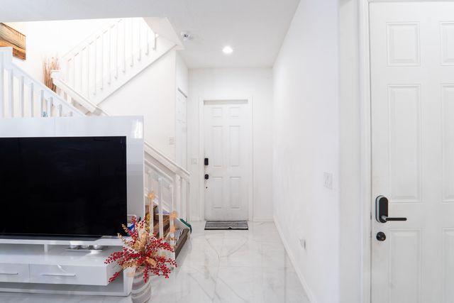 3573 SW 92nd Avenue, Miramar, FL 33025