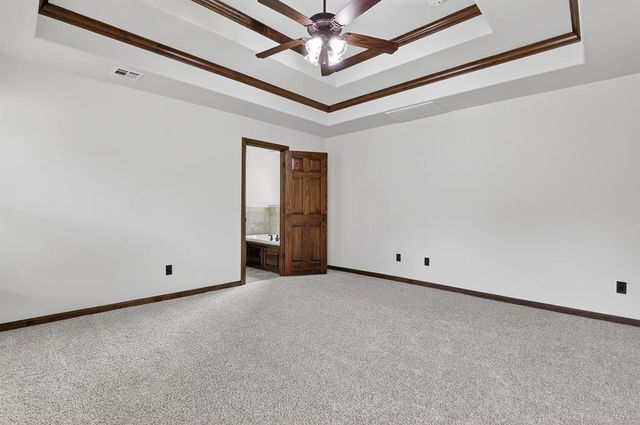 17701 Griffin Gate Drive, Edmond, OK 73012
